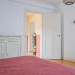 Maison Neuve, Grand Jardin, Parking Privé, Idéal Groupe Et Famille *