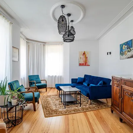 Maison Neuve, Grand Jardin, Parking Prive, Ideal Groupe Et Famille Tatil Evi