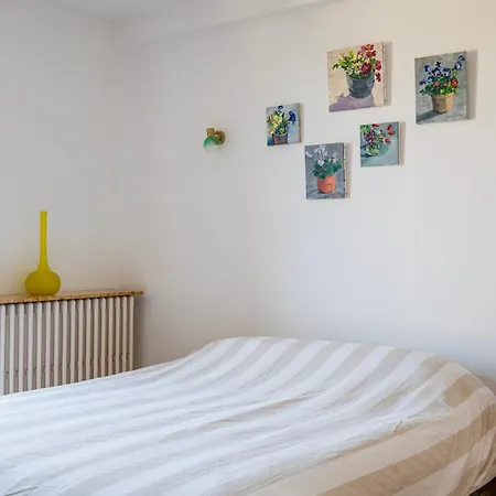 Maison Neuve, Grand Jardin, Parking Prive, Ideal Groupe Et Famille Feriehus