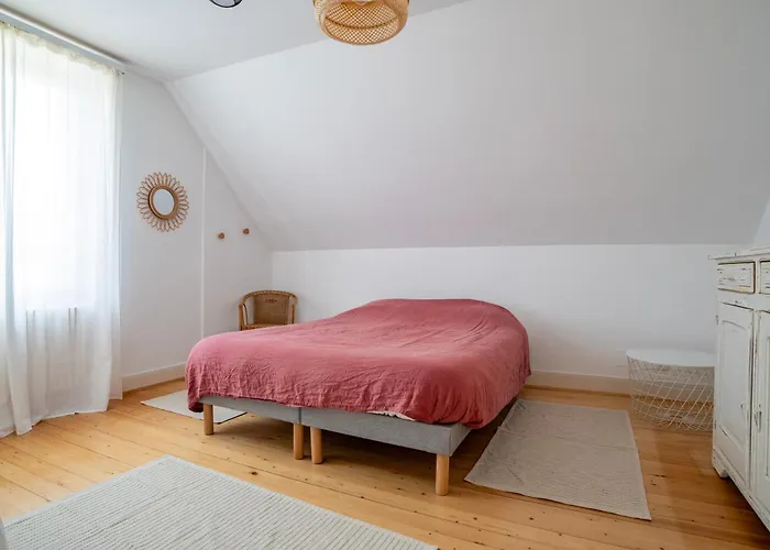 Maison Neuve, Grand Jardin, Parking Prive, Ideal Groupe Et Famille